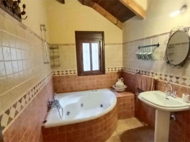 Casa o chalet de alquiler en Avenida de Andalucía, 83, Guaro, Málaga
