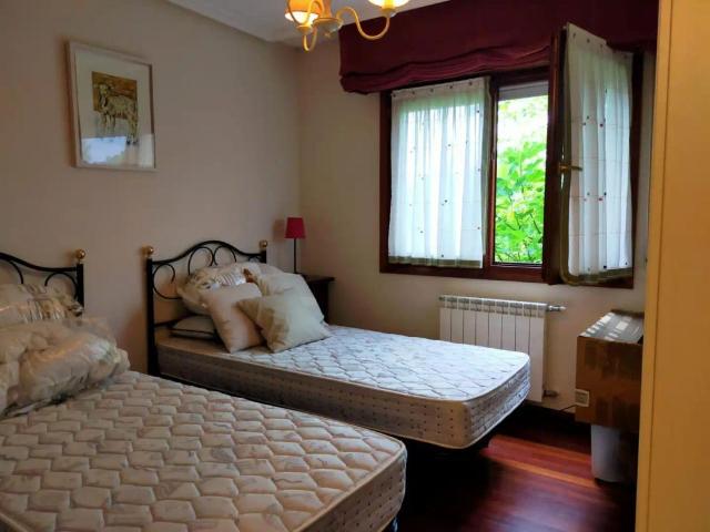 Casa o chalet de alquiler en Barrio Isequilla, Liendo, Cantabria
