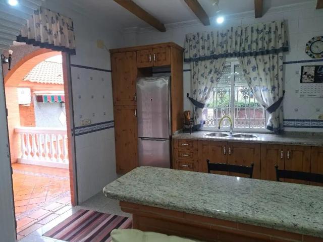 Casa o chalet de alquiler en Urbanización San Federico Echaguy Calle C, Entrenúcleos, Dos Hermanas