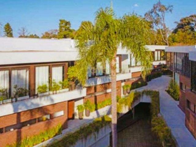 CASA OÁS condomínio, 3/4 suítes, 4 vagas, rooftopm piscina, varanda gourmet, jardim