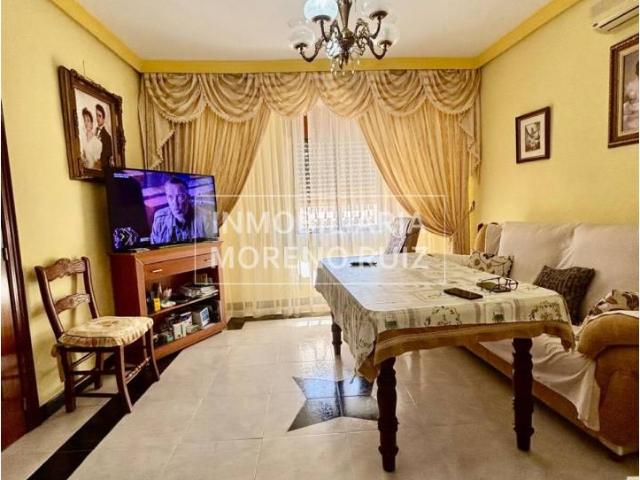 CASA OBRA NUEVA CON PATIO Y POSIBILIDAD DE COCHERA
