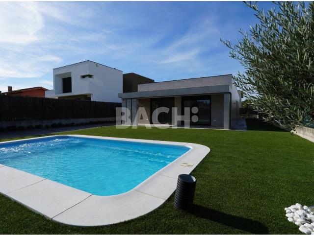 CASA OBRA NUEVA EN GURB