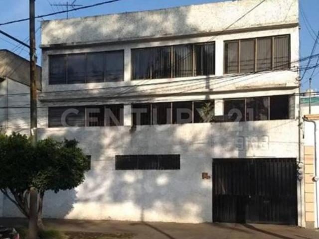 Casa + Oficinas + Bodega en VENTA, en Constitución de 1917, Iztapalapa, CDMX
