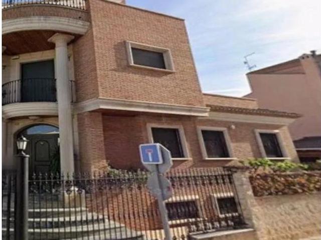 CASA OKUPADA EN VENTA EN BENIPARELL