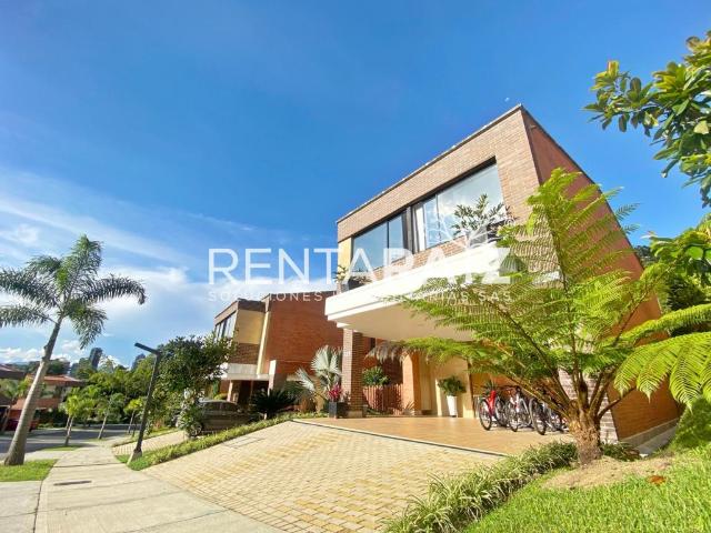 CASA olivos de la calleja Pto referencia casa 154, Loma el chocho, Envigado
