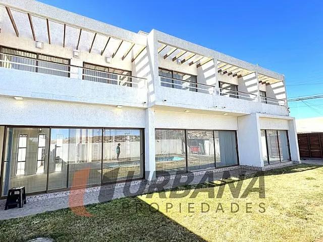 Casa oportunidad! Exclusiva casa en la ciudad de andacollo | 5 dormitorios por 6990.00 en Andacollo