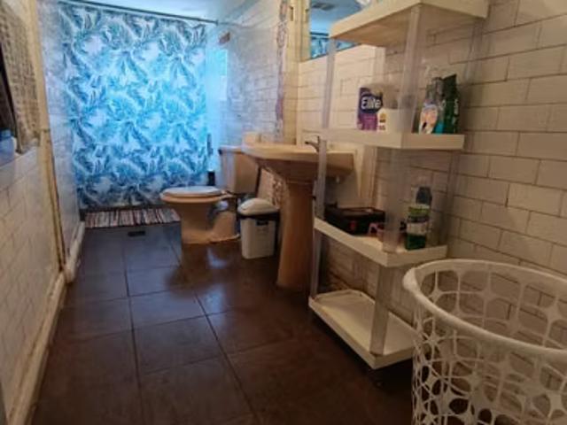 Casa AV. LAS TORRES | 4 dormitorios por 140000. 00 en Lo Prado
