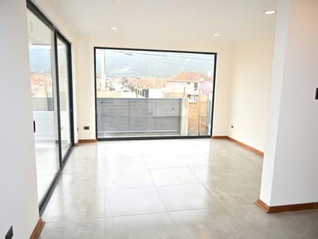 Casa AV. LOS PERALES | 4 dormitorios por 12500.00 en La Serena