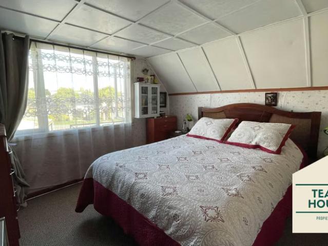 Casa, Av, Pedro Aguirre Cerda, Valdivia | 4 dormitorios por 180000. 00 en Valdivia
