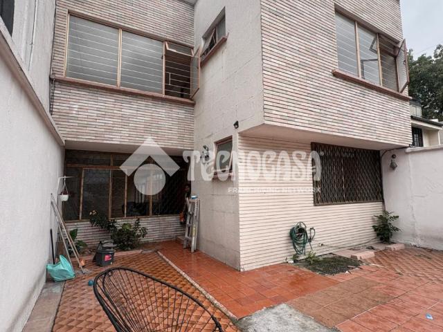 CASA AV. PLEYADARES OTE COL. PRADOS DE COYOACAN