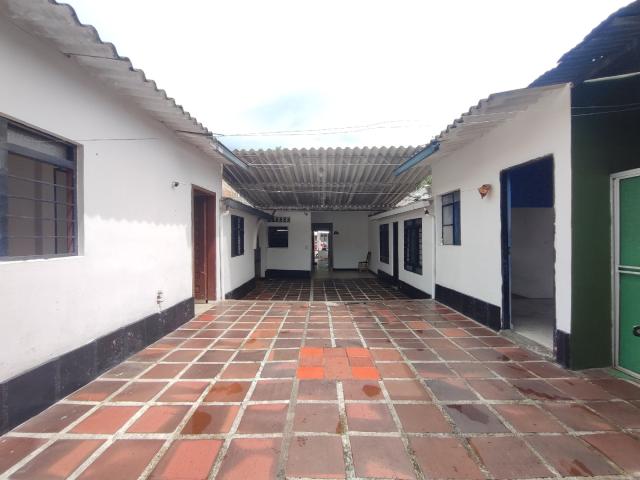 CASA Avenida 10 # 15 16, ONCE DE NOVIEMBRE, Los Patios