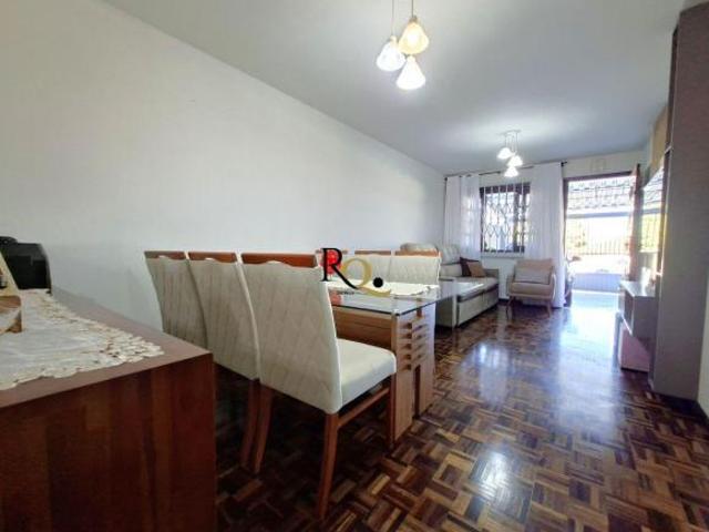 Casa AVERBADA no Bairro Xaxim 02 Quartos 1 Suíte, Churrasqueira e 2 Vagas cobertas