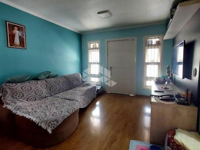 Casa averbada em São Roque com 3 quartos