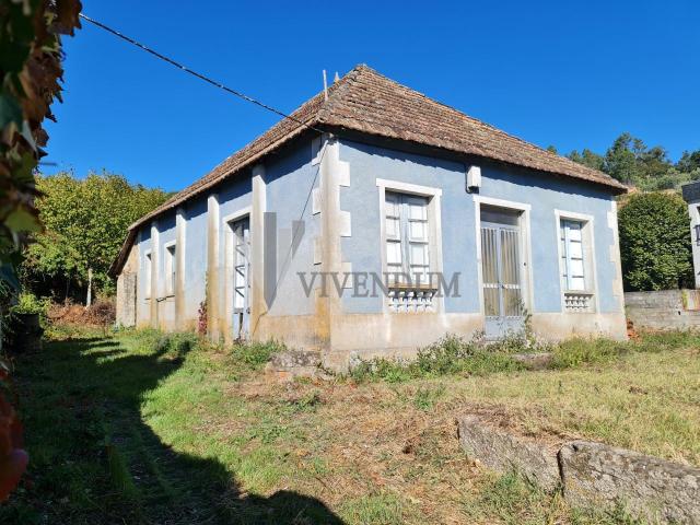 CASA AZUL EN O RIBEIRO
