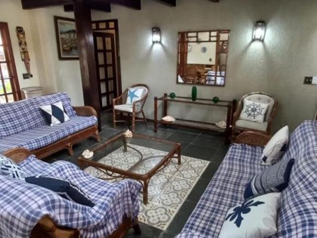 Casa a 100 metros da praia Toque Toque Pequeno, casa para 08 pessoas 11 9 9194 5074 WhatsApp. 24