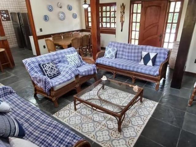 Casa a 100 metros da praia Toque Toque Pequeno, casa para 08 pessoas 11 9 9194 5074 WhatsApp. 24