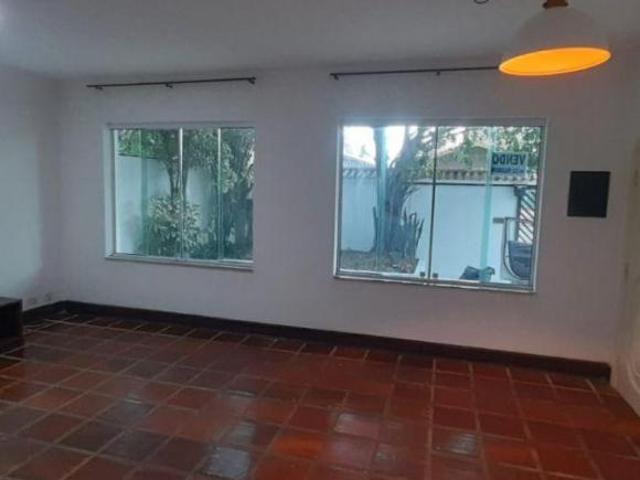 Casa à 200m do mar com 3 quartos em Peruíbe