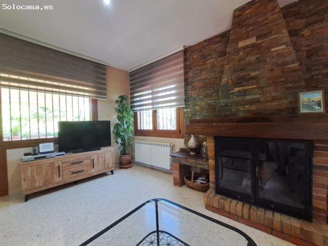 CASA A 4 VIENTOS CON PARCELA DE 8.177M2