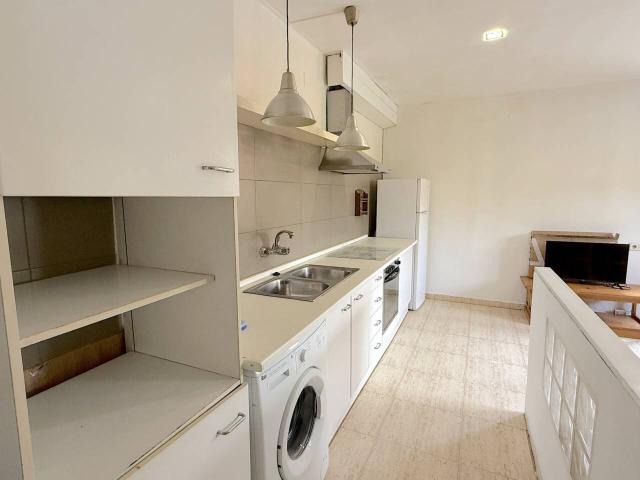 CASA A 4 VIENTOS DE 50M SOBRE PARCELA 580M, PARA VIVIR