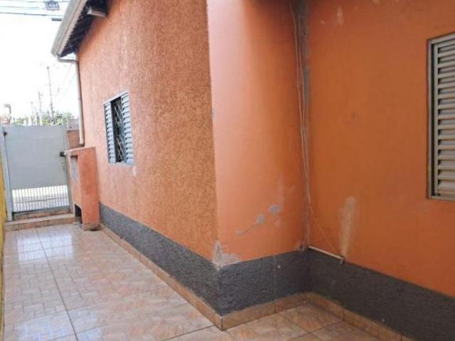 Casa a 50 metros da estação CPTM Jundiapeba