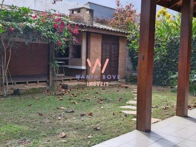 Casa a 50m da praia, com 3 dormitórios à venda, 295m² por R$2.900.000 Guaecá São Sebastião/SP