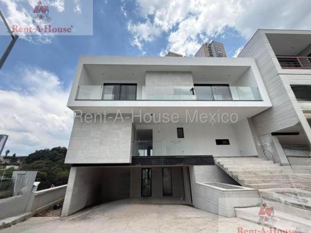 Casa a estrenar en La Vista By Bosque Real