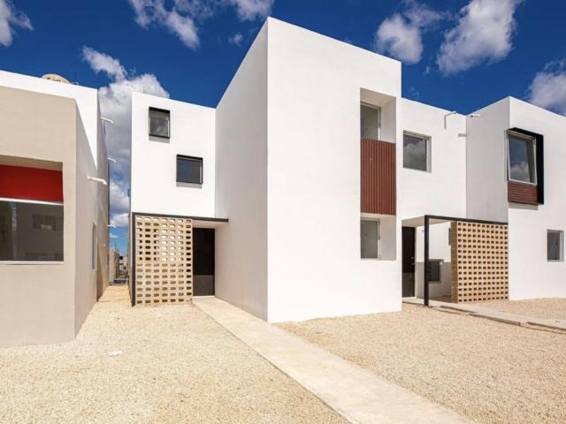 Casa a estrenar en zona oriente, Kanasin Merida