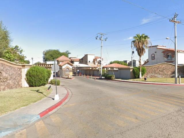 CASA A LA VENTA EN FRACCIONAMIENTO GRAN VENECIA, MEXICALI, BAJA CALIFORNIA, A 25 MINUTOS DEL PASO FRONTERIZO, A 10 MINUTOS DE PLAZA JUVENTUD 2000