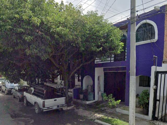 CASA A LA VENTA EN LOS GIRASOLES ZAPOPAN JALISCO YQH