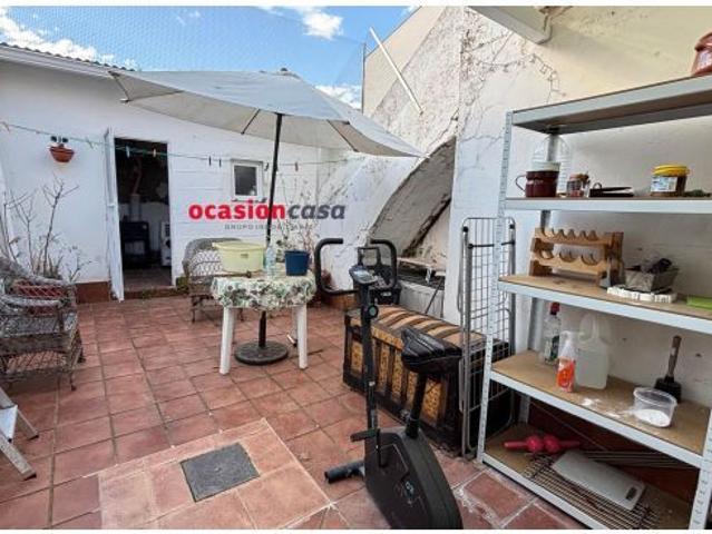 CASA A LA VENTA EN LA ZONA DE PEÑARROYA