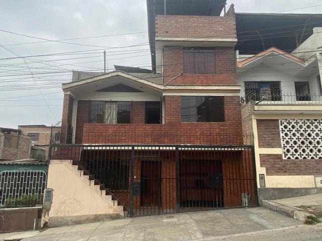 Casa a la Venta en San Juan de Miraflores