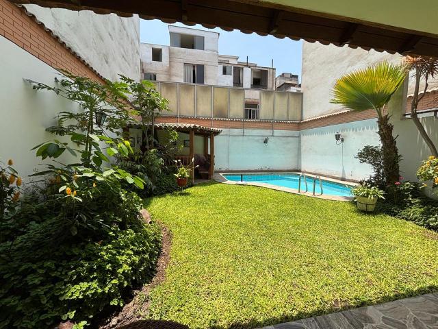 Casa a la Venta en Santiago de Surco