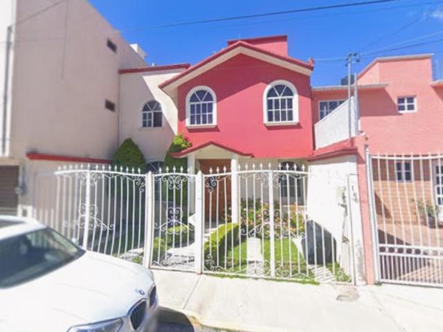 CASA A LA VENTA EN PACHUCA HIDALGO YQH