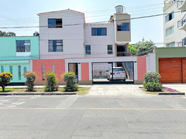 Casa a la Venta en Vista Alegre Surco