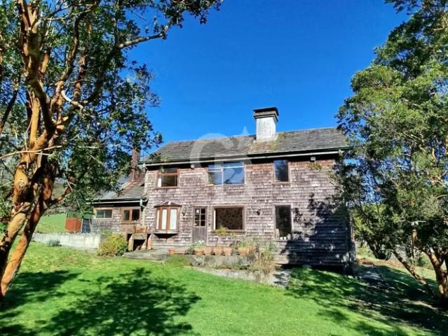 Casa a minutos del Colegio San Javier, uso de suelo variado | 6 dormitorios por 15000.00 en Puerto Montt