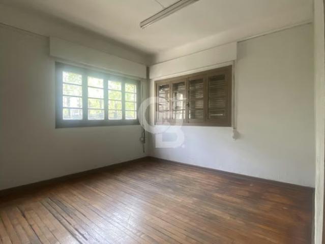 Casa a solo tres cuadras del Metro Inés de Suárez | 5 dormitorios por 25000.00 en Providencia