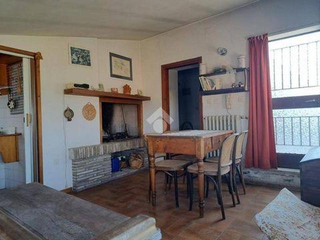 Casa a Schiera 5 camere da letto, Perugia Umbria ES103700694