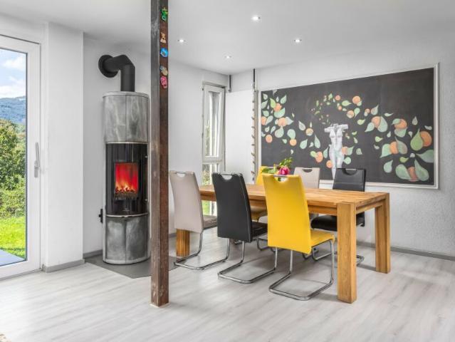 CASA A SCHIERA DI 4.5 LOCALI CON GIARDINO A PONTE CAPRIASCA