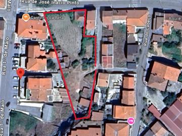 Casa a ser reconstruída no centro de Miranda do Douro