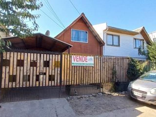 casa a pasos de Av. Leon Bustos