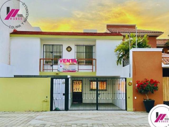 Casa en Las Brisas excelente ubicación a orilla de playa