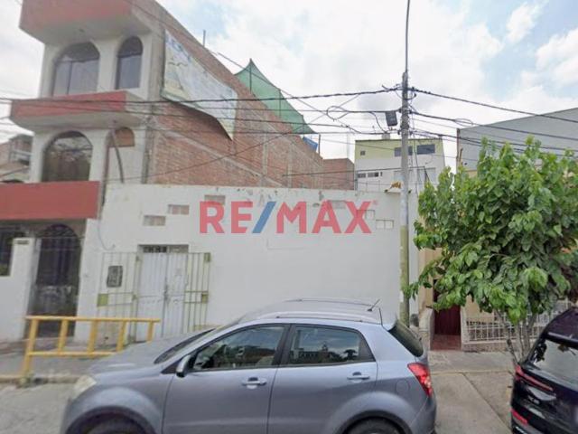Casa A Precio De Terreno Parte Baja Selva Alegre