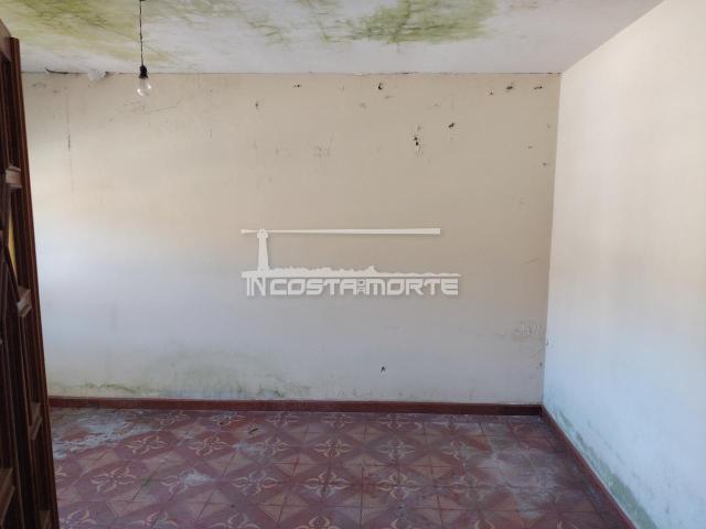 Casa a Reformar con Finca en Cee Costa da Morte