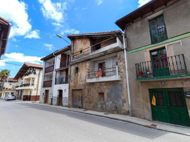 CASA A REFORMAR EN TRUCIOS