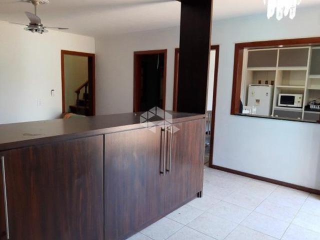 Casa á venda, 3 dormitórios, pátio, salão de festas, garagem, churrasqueira, zona norte