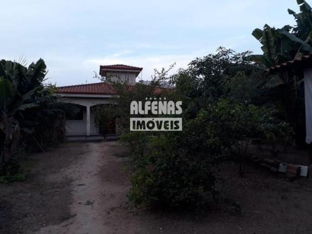 Casa à venda 3 quartos no Bairro COLONIAL