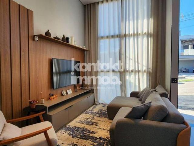 Casa à venda 3 quartos em Jardim Astro