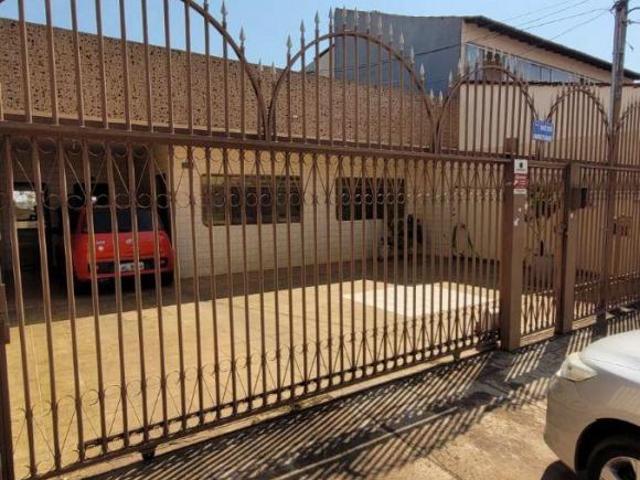 CASA A VENDA 3 QUARTOS | QNG TAGUATINGA NORTE