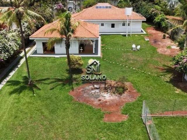 Casa à venda 3 Quartos, 1 Suite, 10 Vagas, 700M², Parque das Flores, Goiânia GO