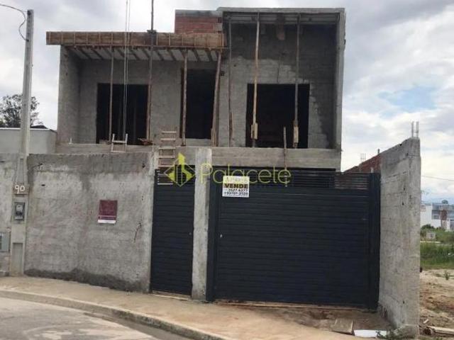 Casa à venda 3 Quartos, 1 Suite, 2 Vagas, 175.06M², Res. Santa Clara, Pindamonhangaba SP